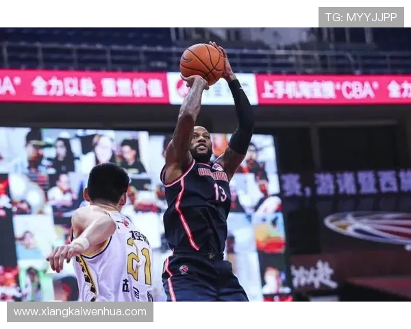 克拉伦斯威姆斯正式担任助理教练及队员职务的公告发布